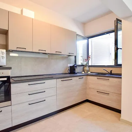 3 Bedroom Cozy In Piano Di *